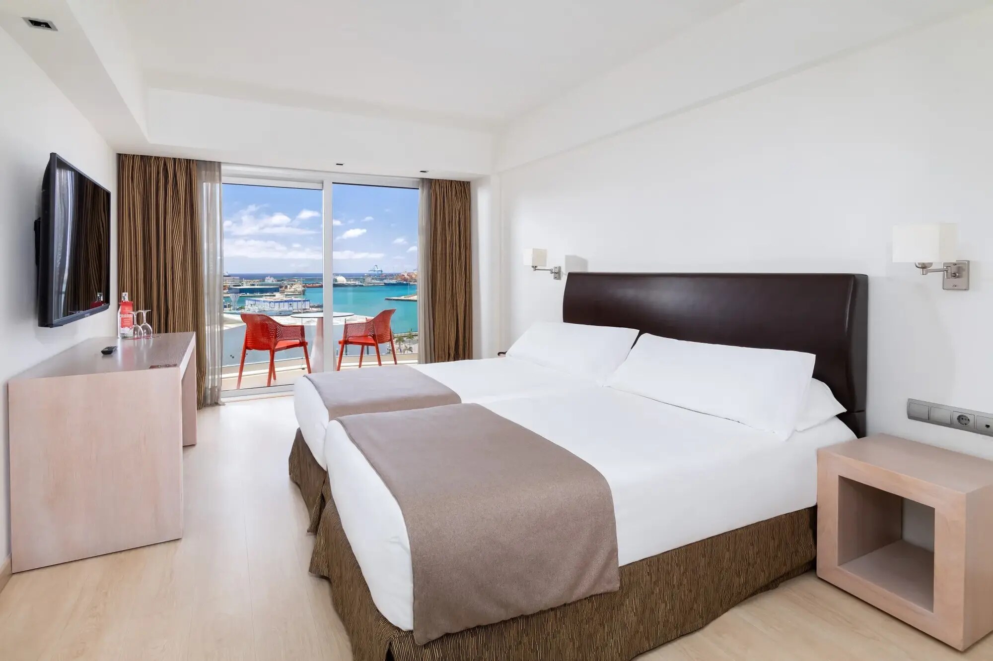 Hotel Cristina by Tigotan photo 10