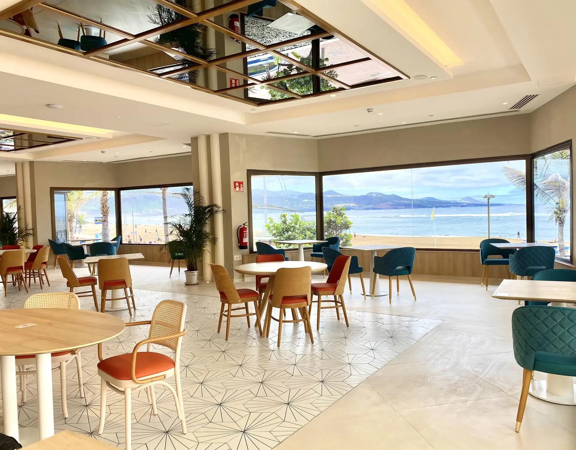 Hotel Cristina by Tigotan photo 6