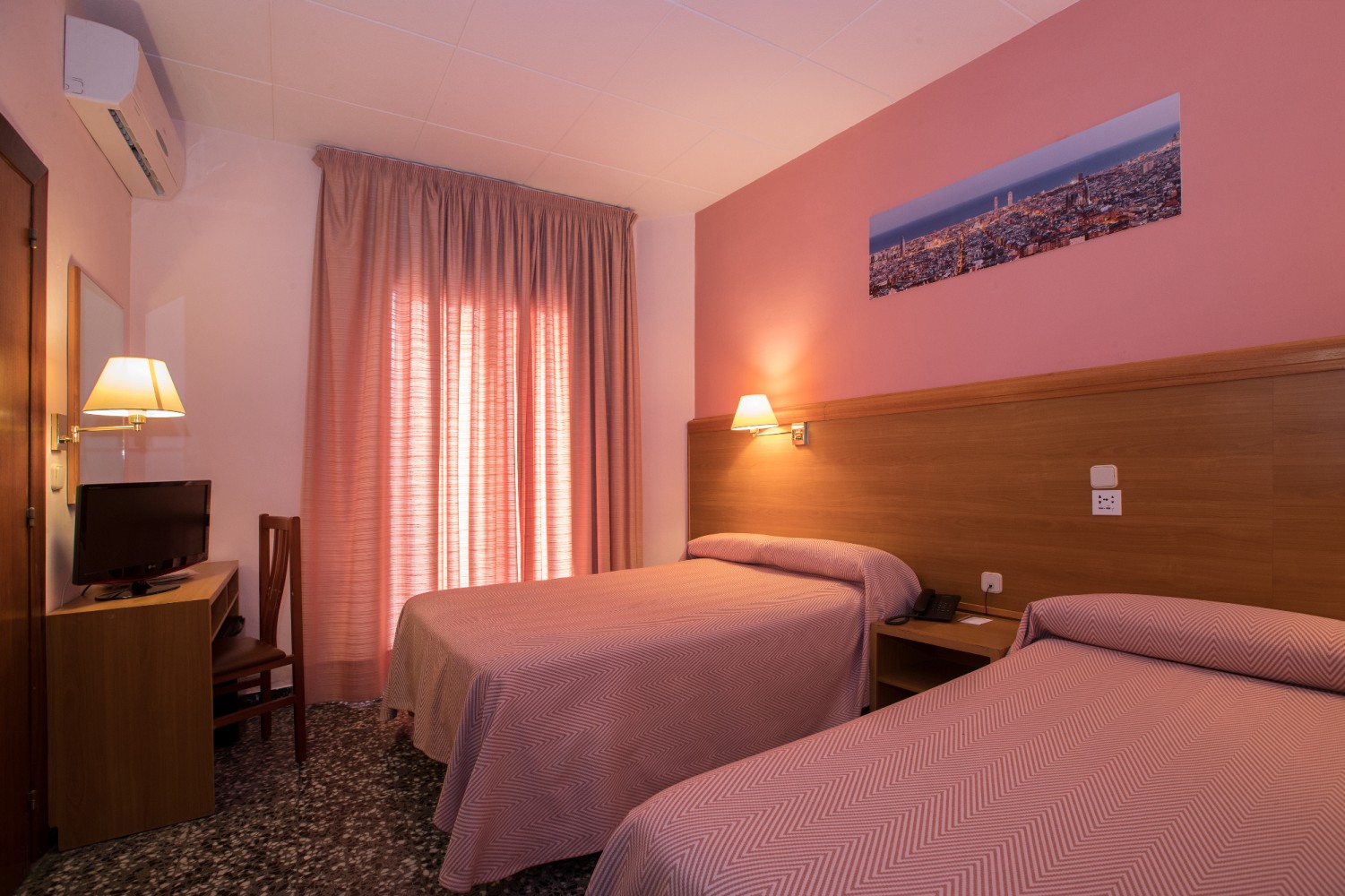 Hotel Cuatro Naciones photo 6