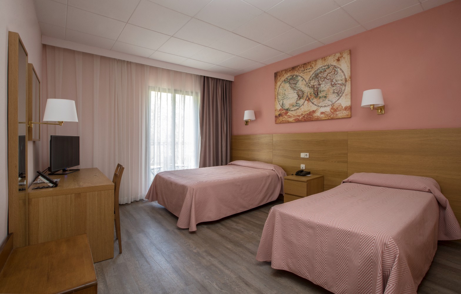 Hotel Cuatro Naciones photo 7