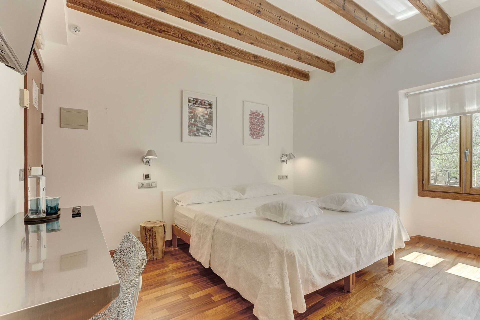 Hotel Desbrull photo 1