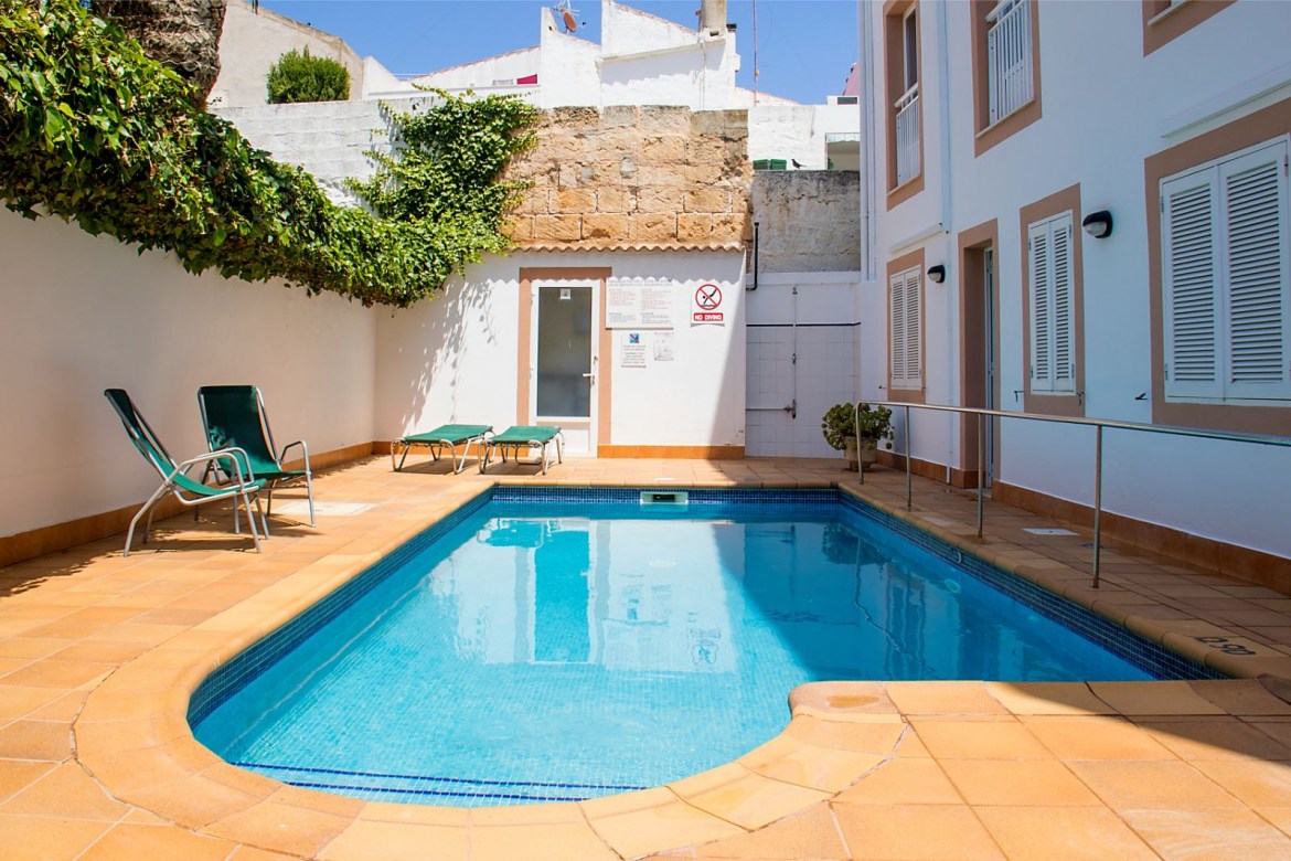 Geminis Hotel
