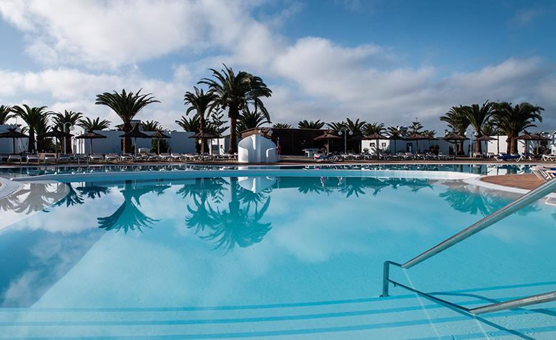 Hotel HL Río Playa Blanca photo 1