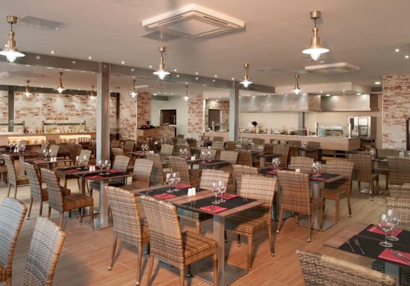Hotel HL Río Playa Blanca photo 2