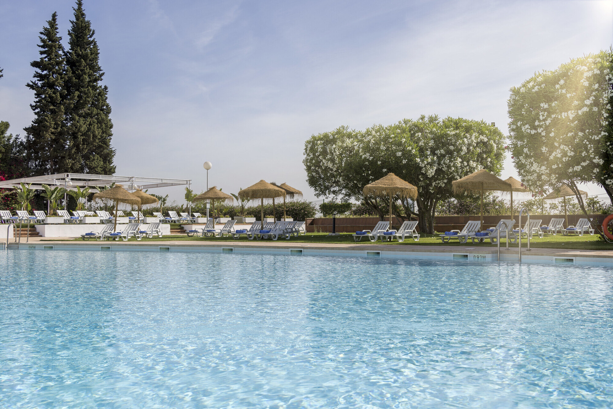 Hotel ILUNION Alcora Sevilla photo 1