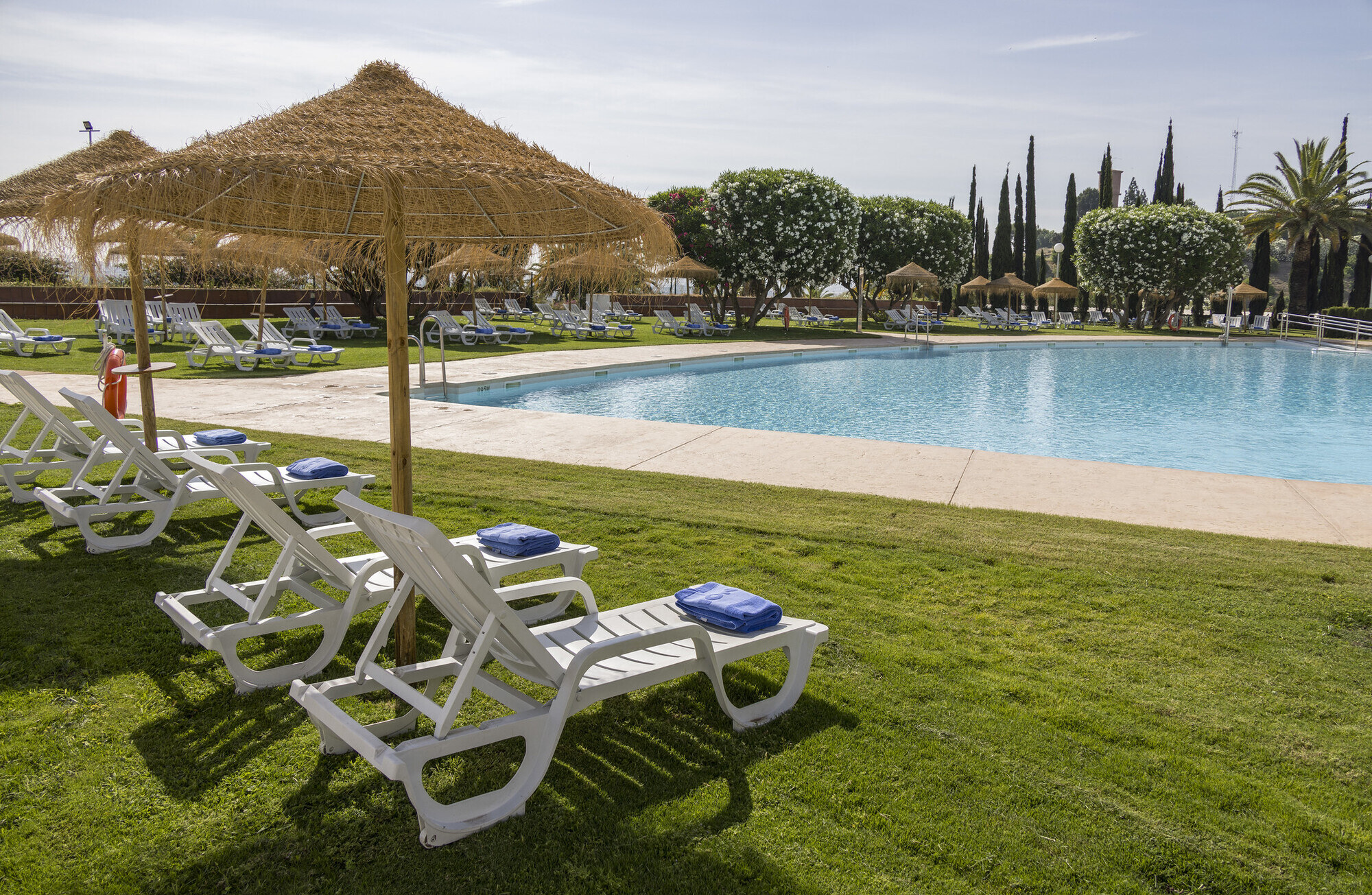 Hotel ILUNION Alcora Sevilla photo 2