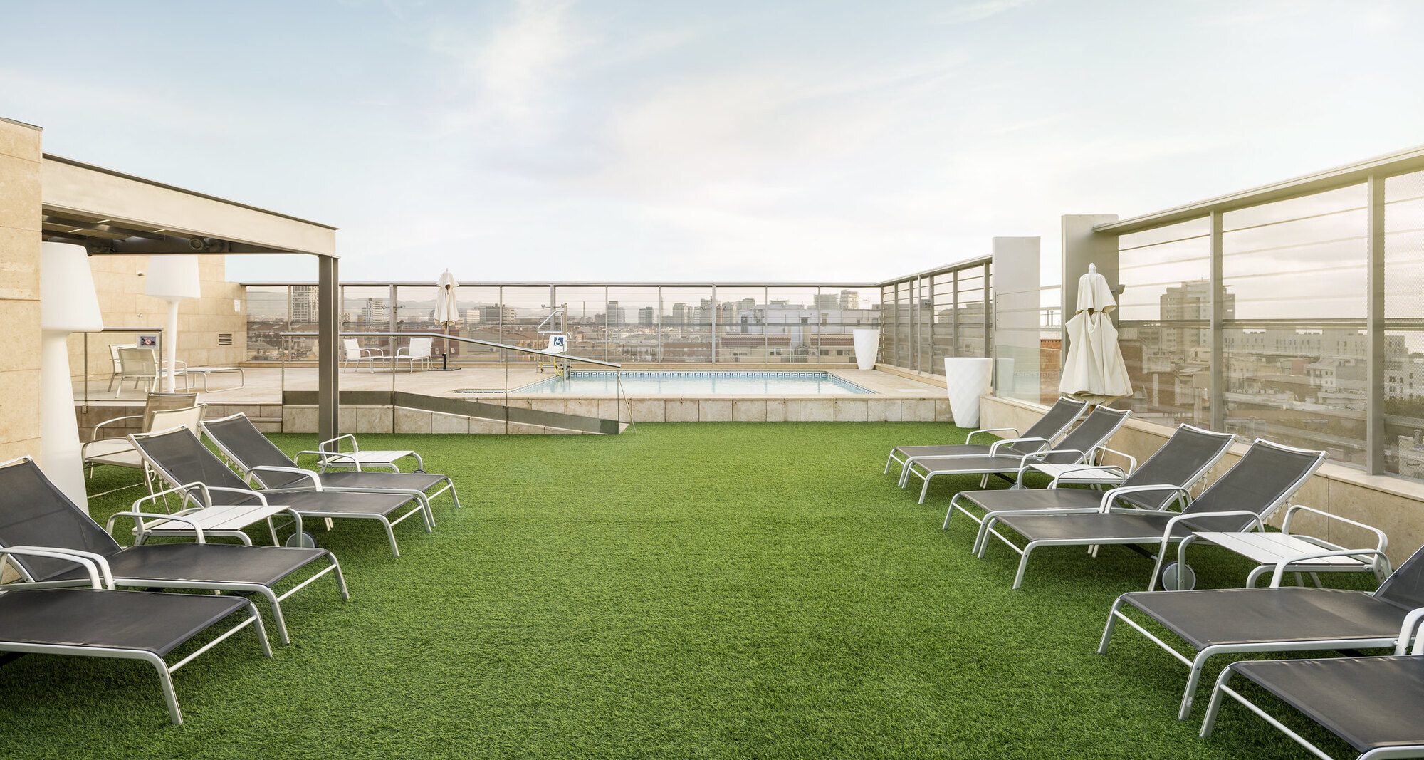 Hotel ILUNION Barcelona photo 3
