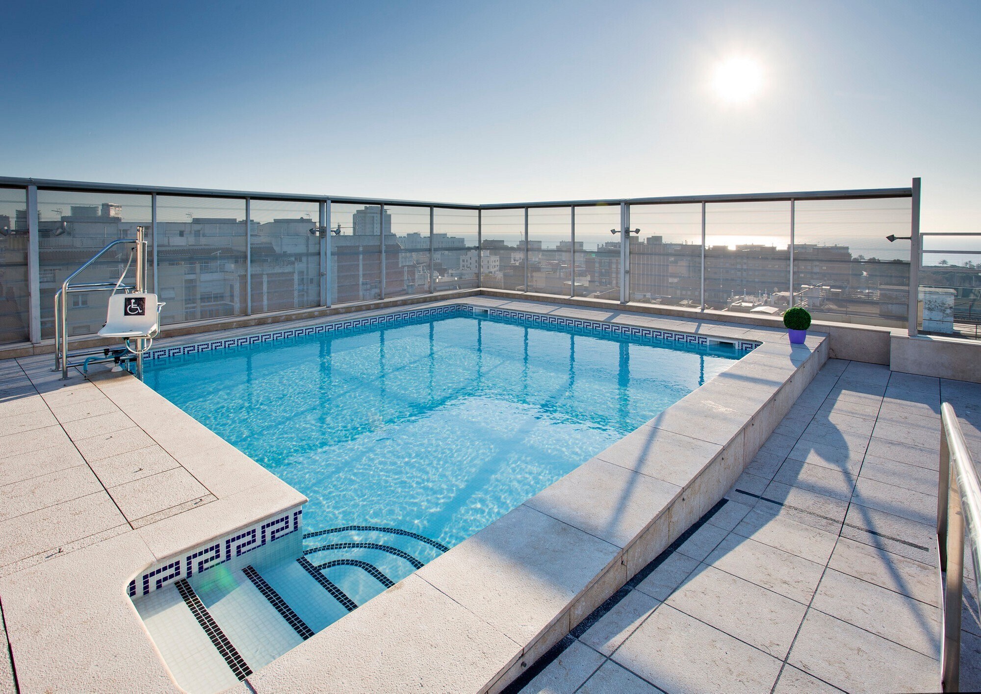 Hotel ILUNION Barcelona photo 4