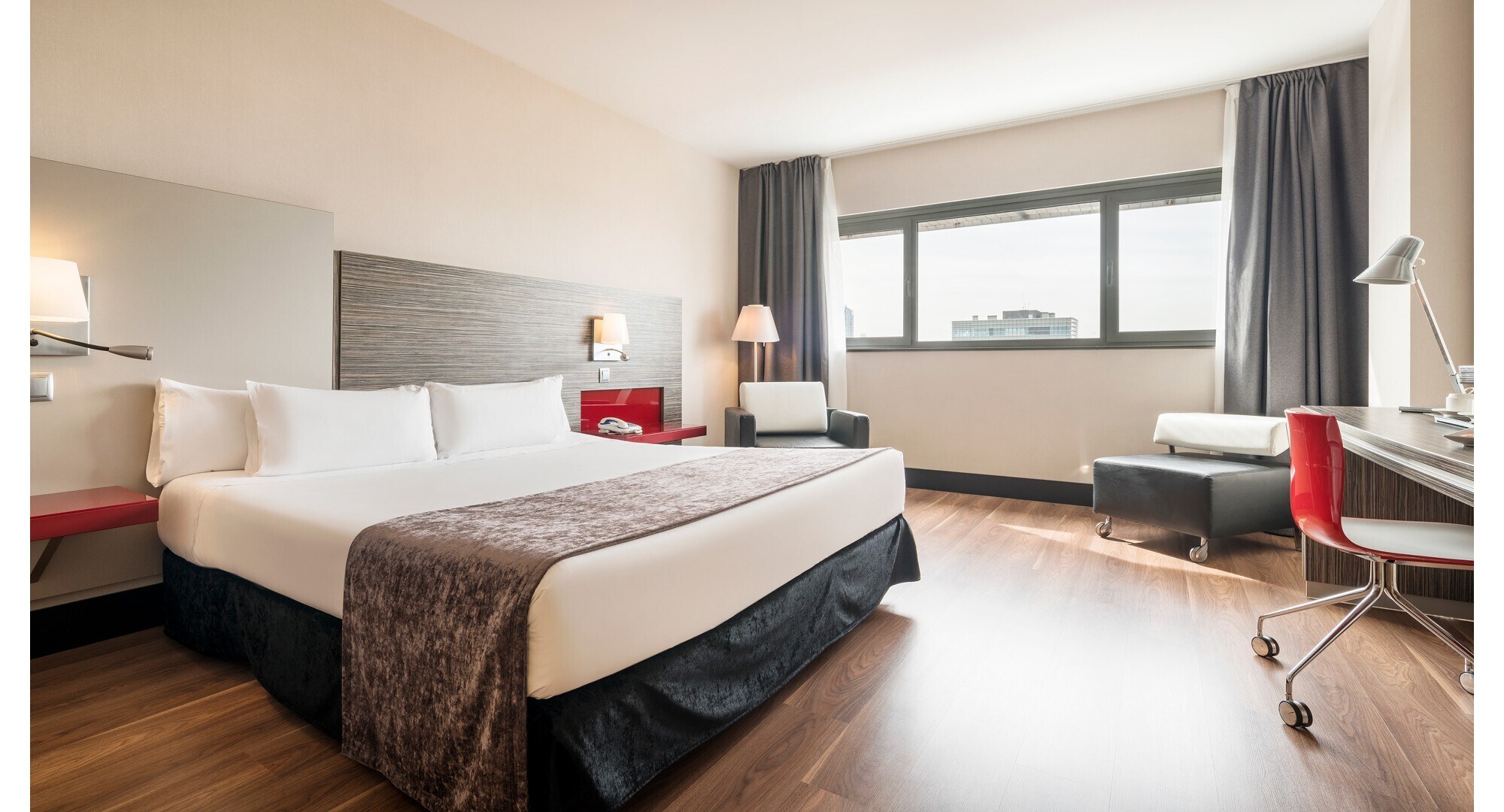 Hotel ILUNION Barcelona photo 7