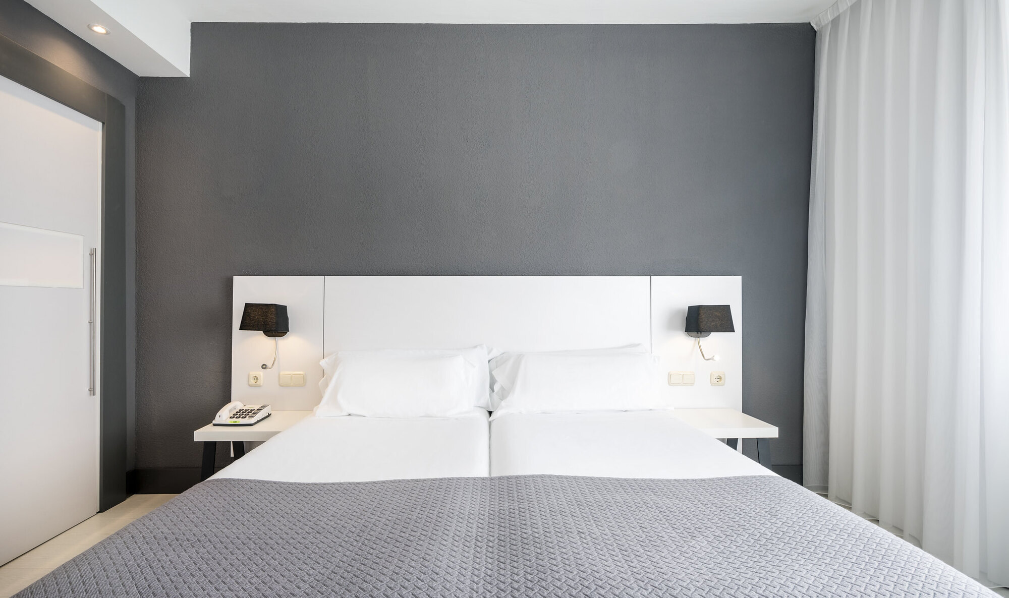 Hotel ILUNION Bilbao photo 9