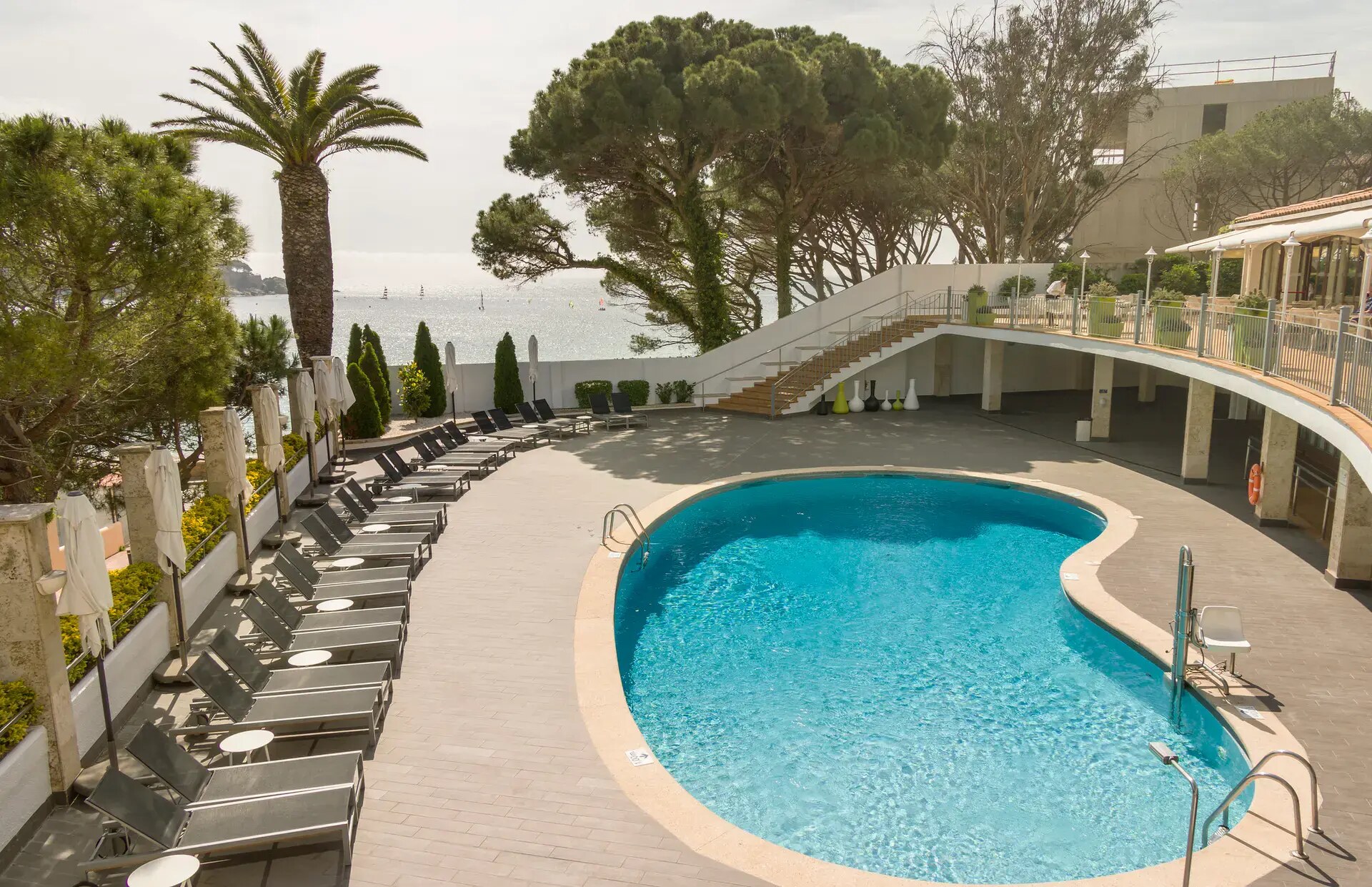 Hotel ILUNION Caleta Park photo 3