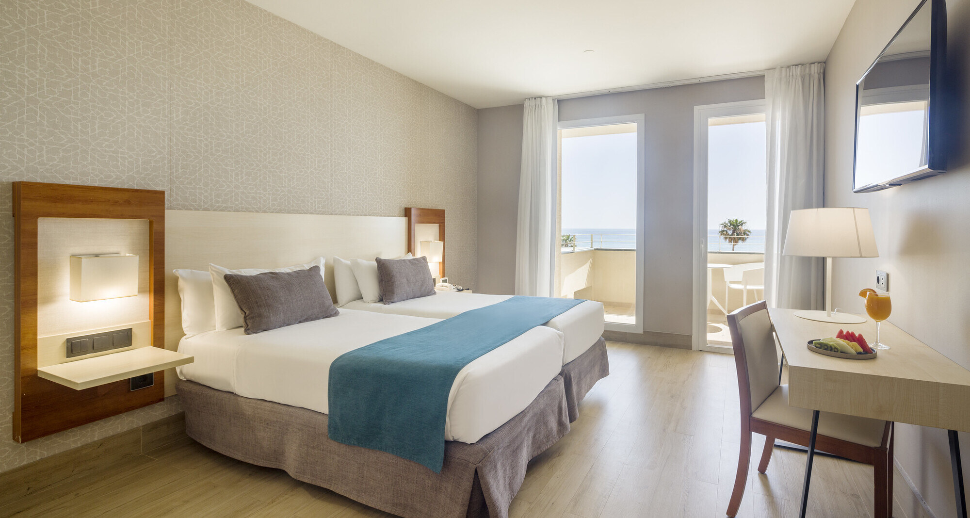 Hotel ILUNION Fuengirola photo 7