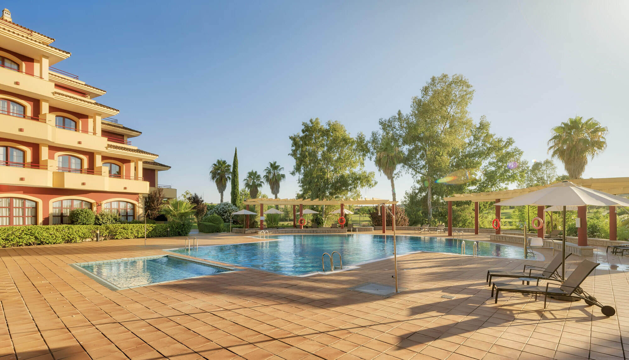 Hotel ILUNION Golf Badajoz photo 2
