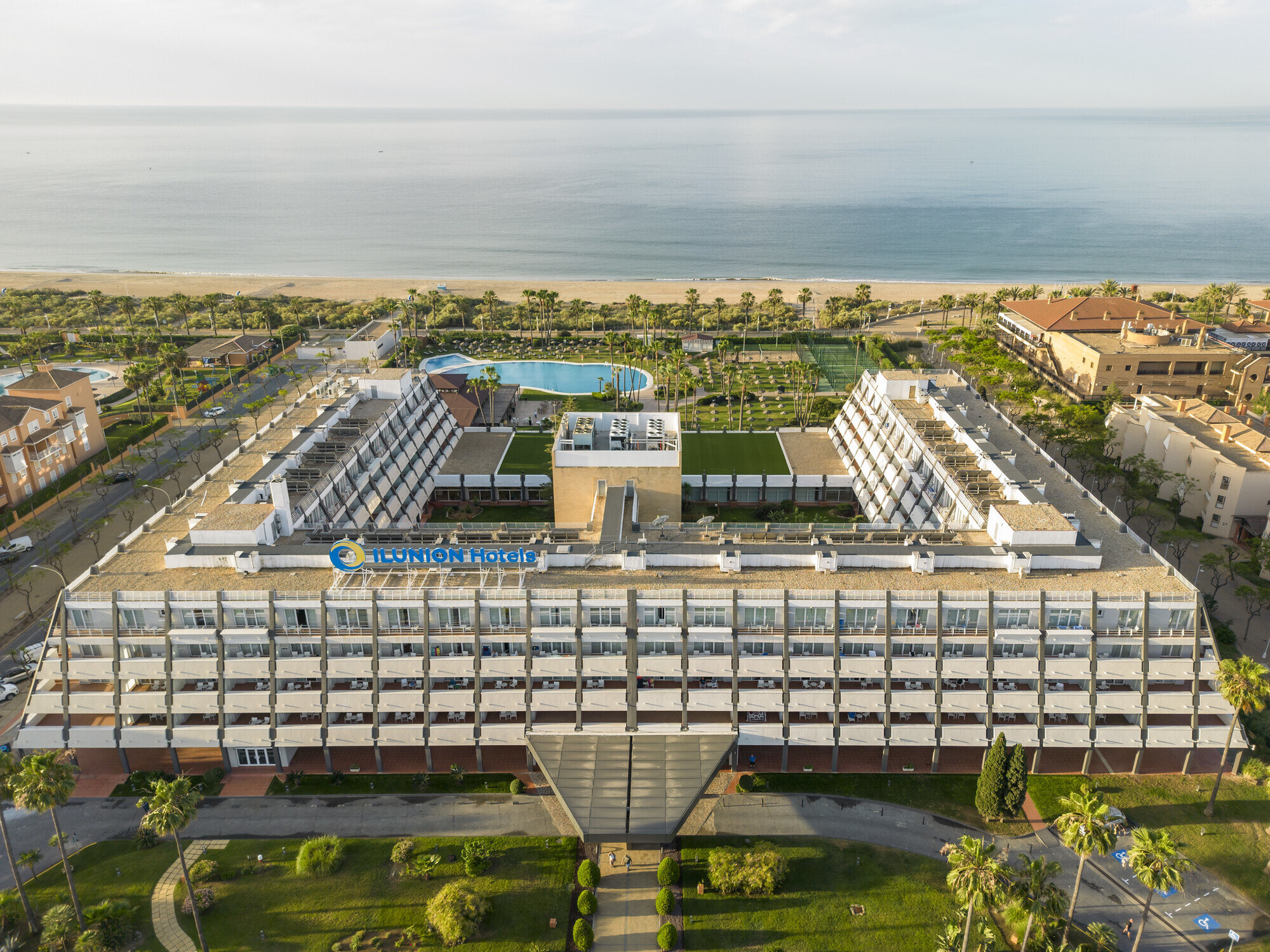 Hotel ILUNION Islantilla photo 1