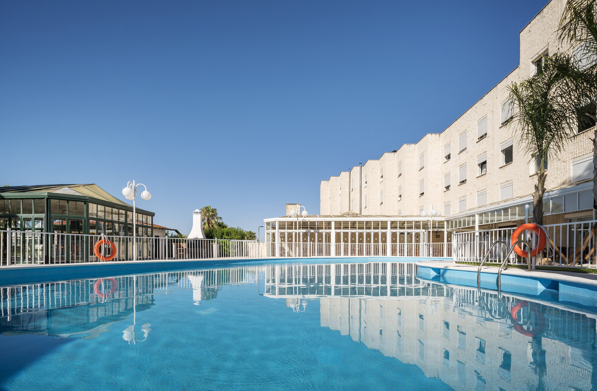Hotel ILUNION Las Lomas photo 2