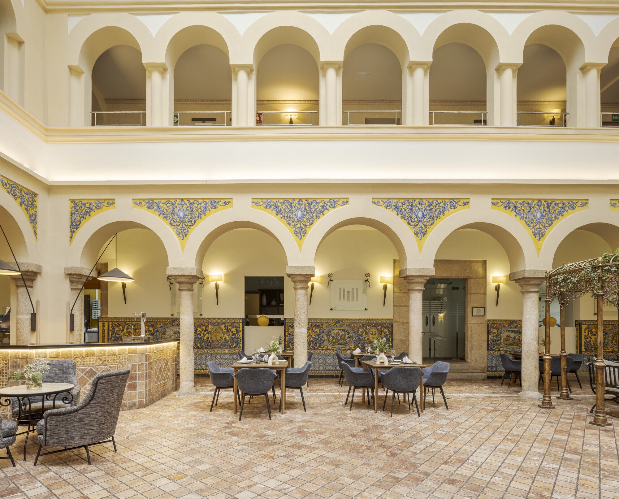 Hotel ILUNION Merida Palace photo 6