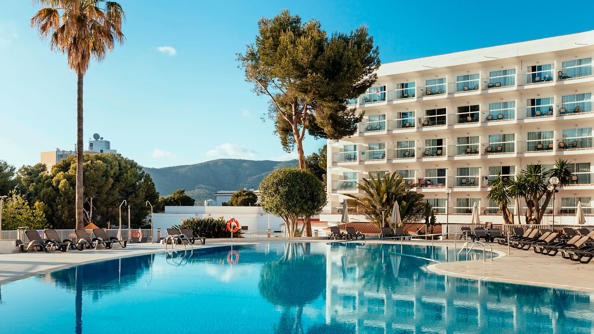 Hotel Ilunion Palmanova Mallorca photo 2