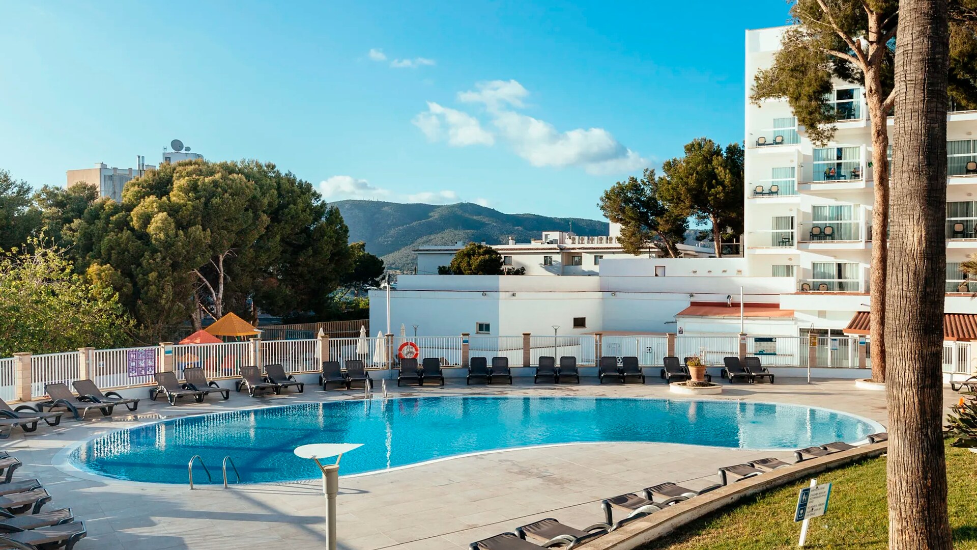 Hotel Ilunion Palmanova Mallorca photo 4