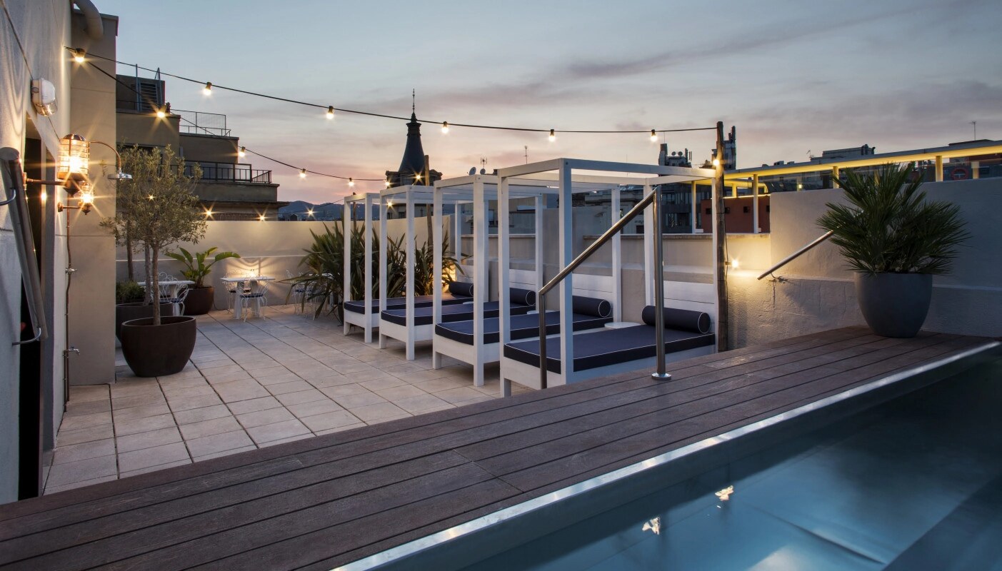 Hotel Midmost