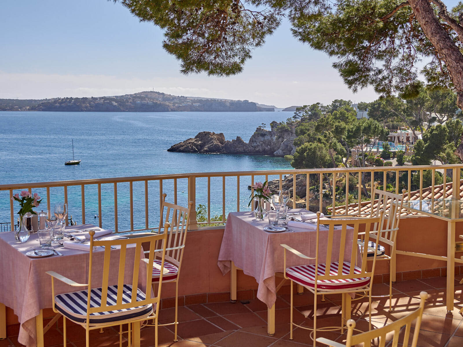 Hotel Petit Cala Fornells photo 4