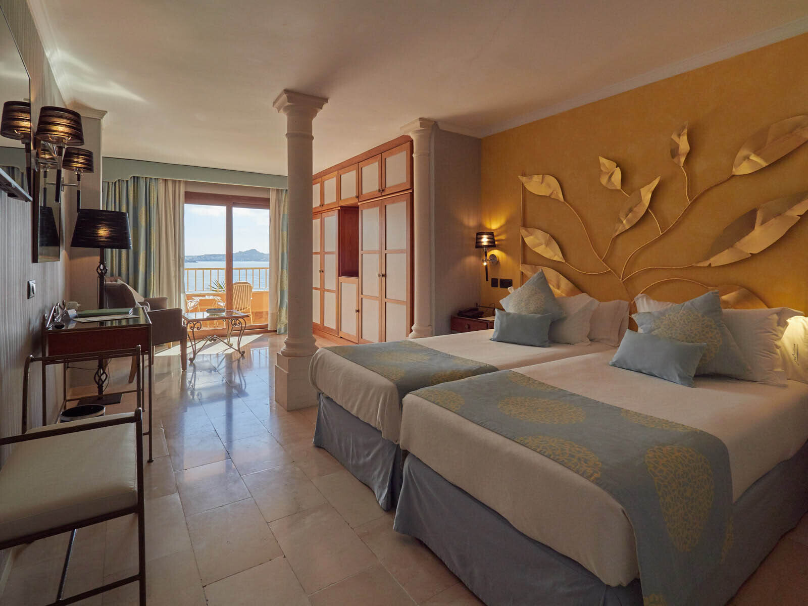 Hotel Petit Cala Fornells photo 5