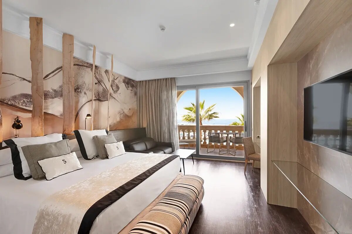 Hotel Pure Salt Port Adriano photo 2