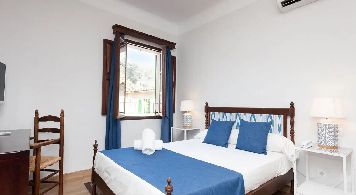 Hotel & Restaurant El Guia photo 4