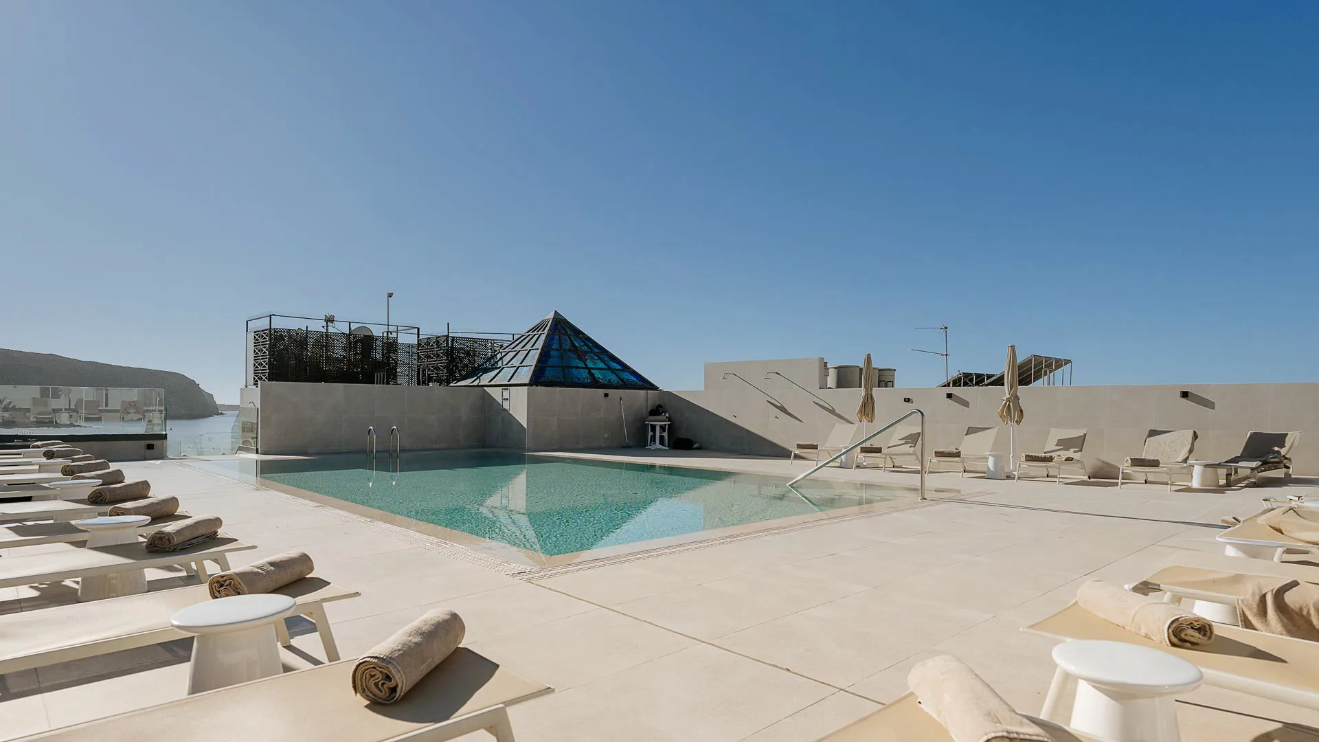 Hotel Reveron Plaza