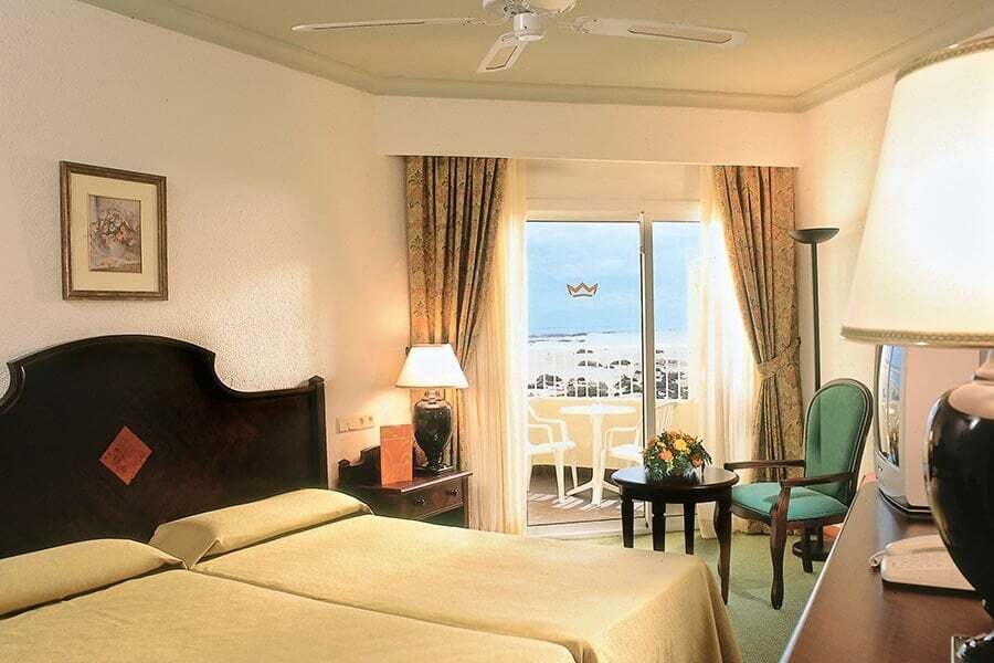 Hotel Riu Oliva Beach Resort photo 6