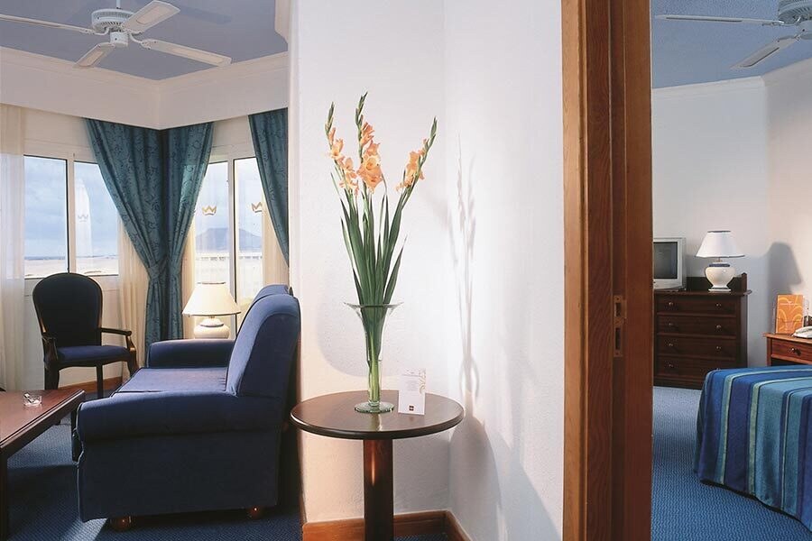 Hotel Riu Oliva Beach Resort photo 7
