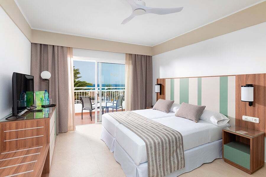 Hotel Riu Paraiso Lanzarote photo 6