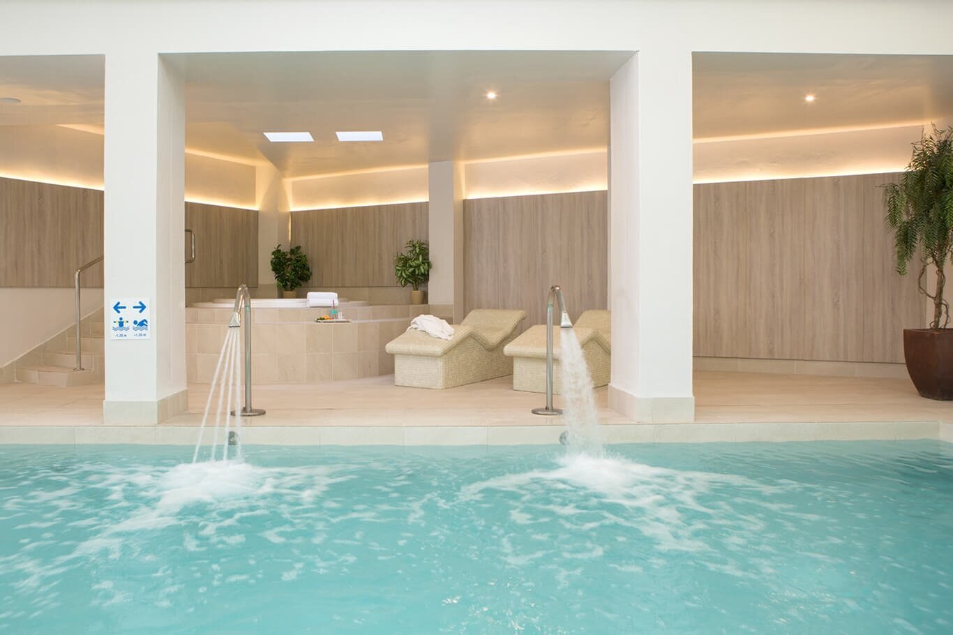 Hotel Sabina Suites photo 7