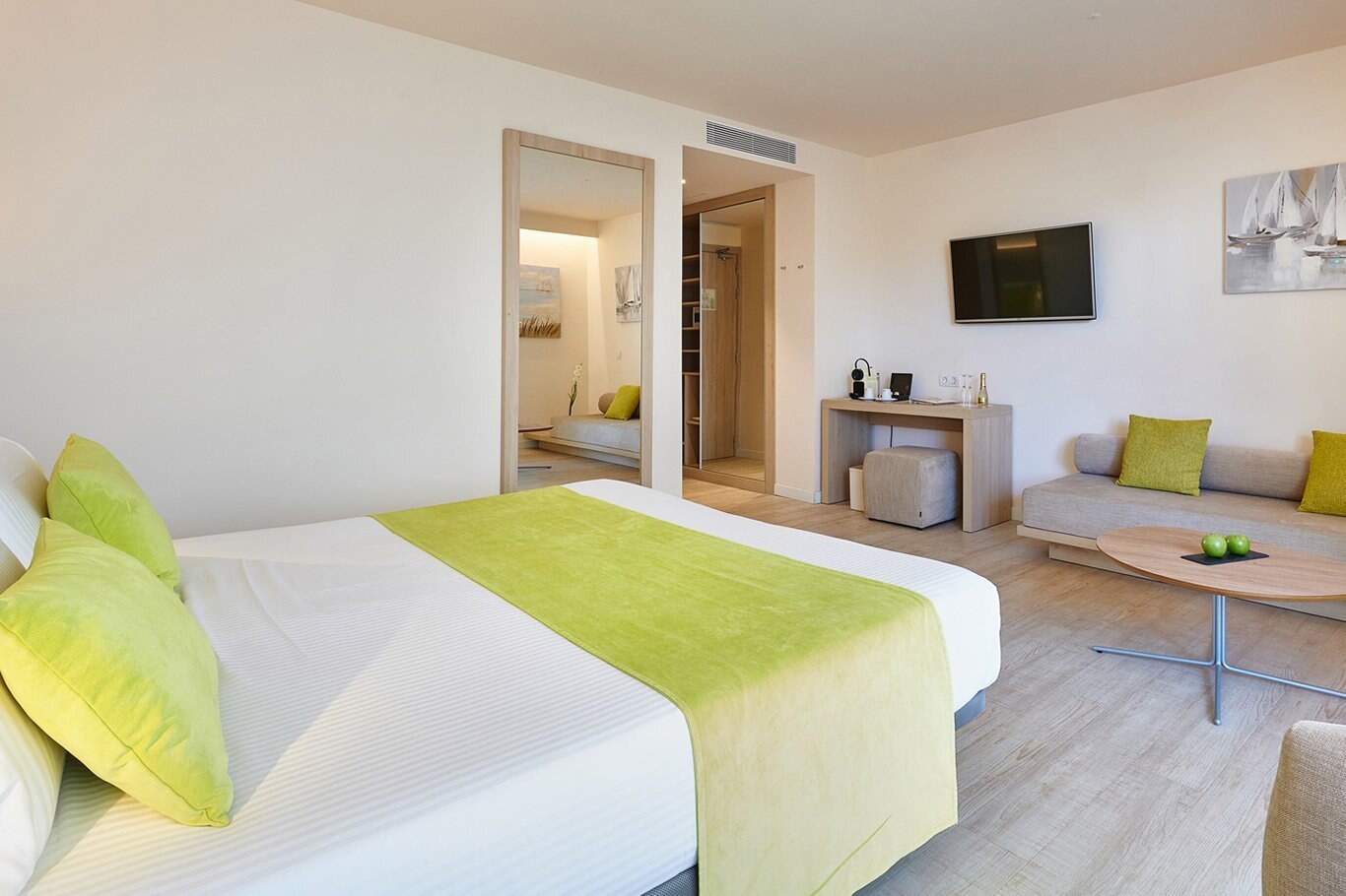 Hotel Sabina Suites photo 8