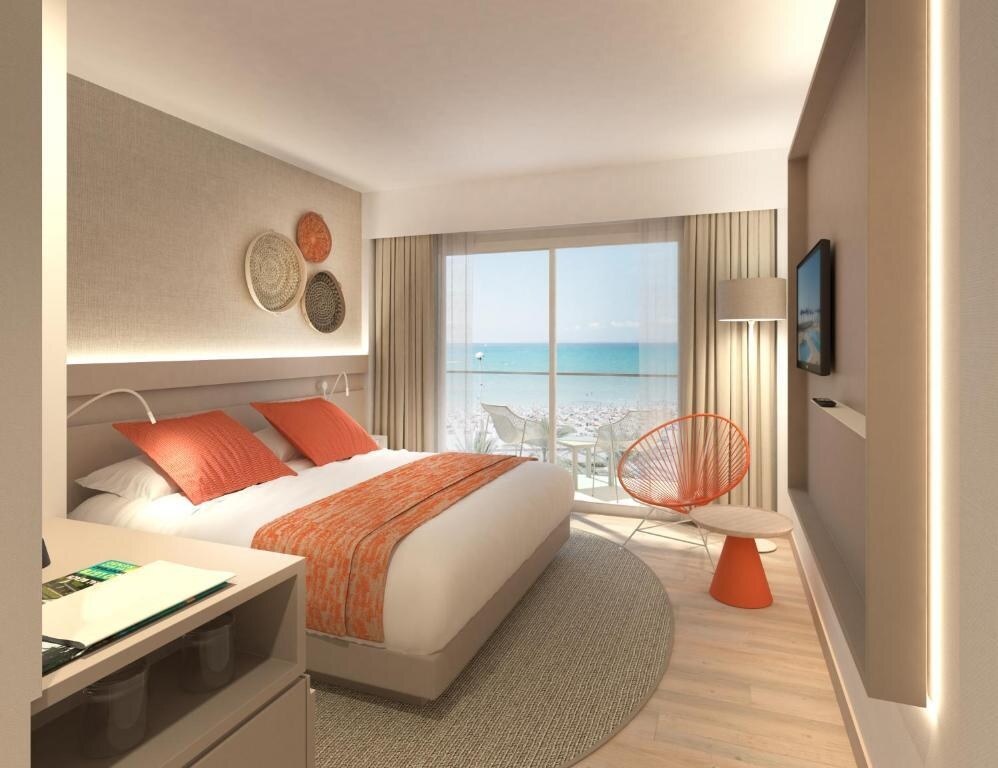 Hotel Sant Jordi photo 2