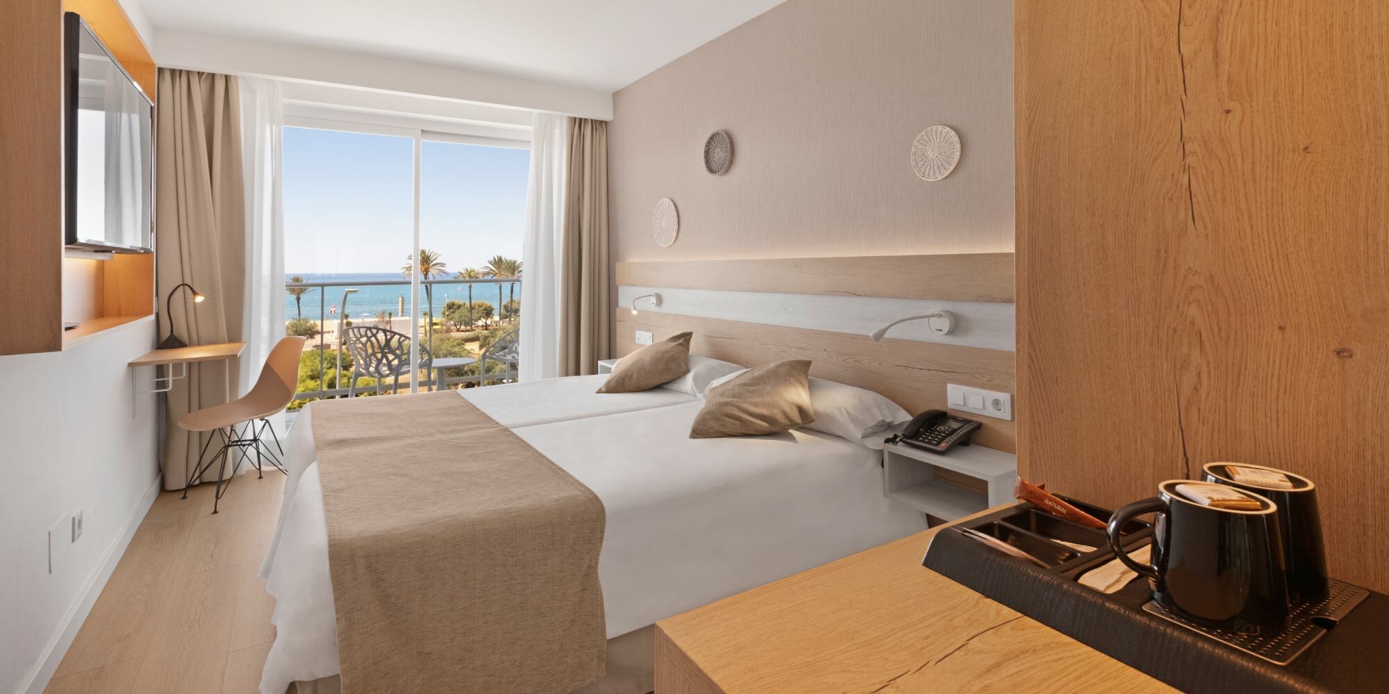 Hotel Sant Jordi photo 4