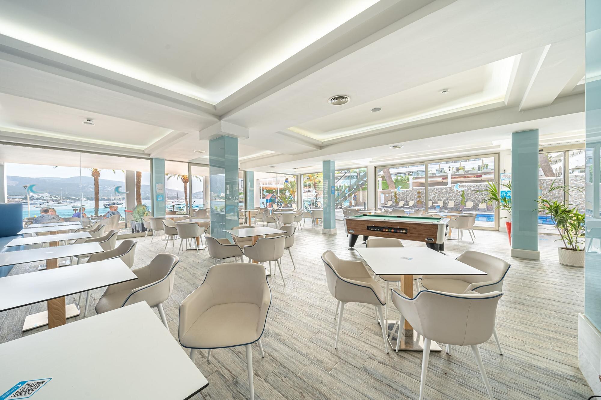 Hotel Seramar Comodoro Playa photo 7