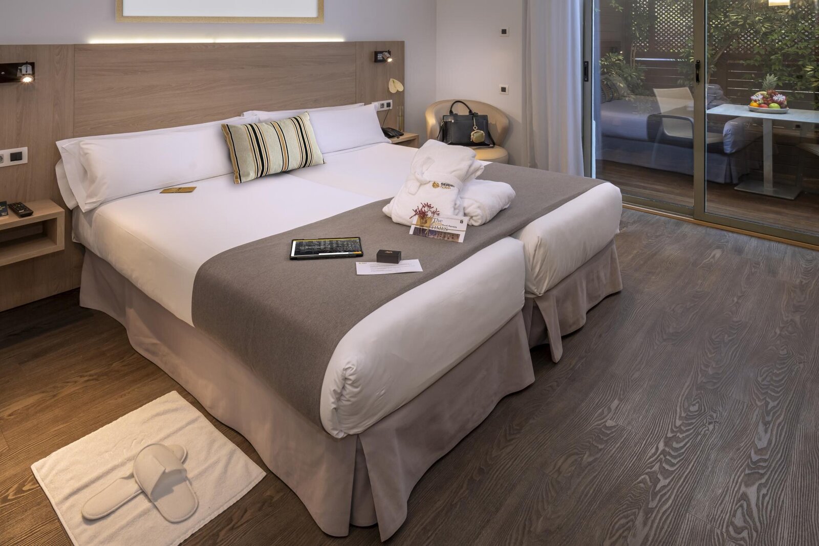 Hotel SERHS Rivoli Rambla photo 8