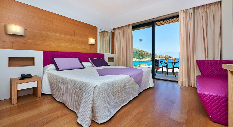 Hotel & Spa S'Entrador Playa photo 8
