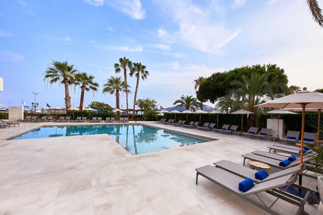 Hotel Tres Torres photo 4