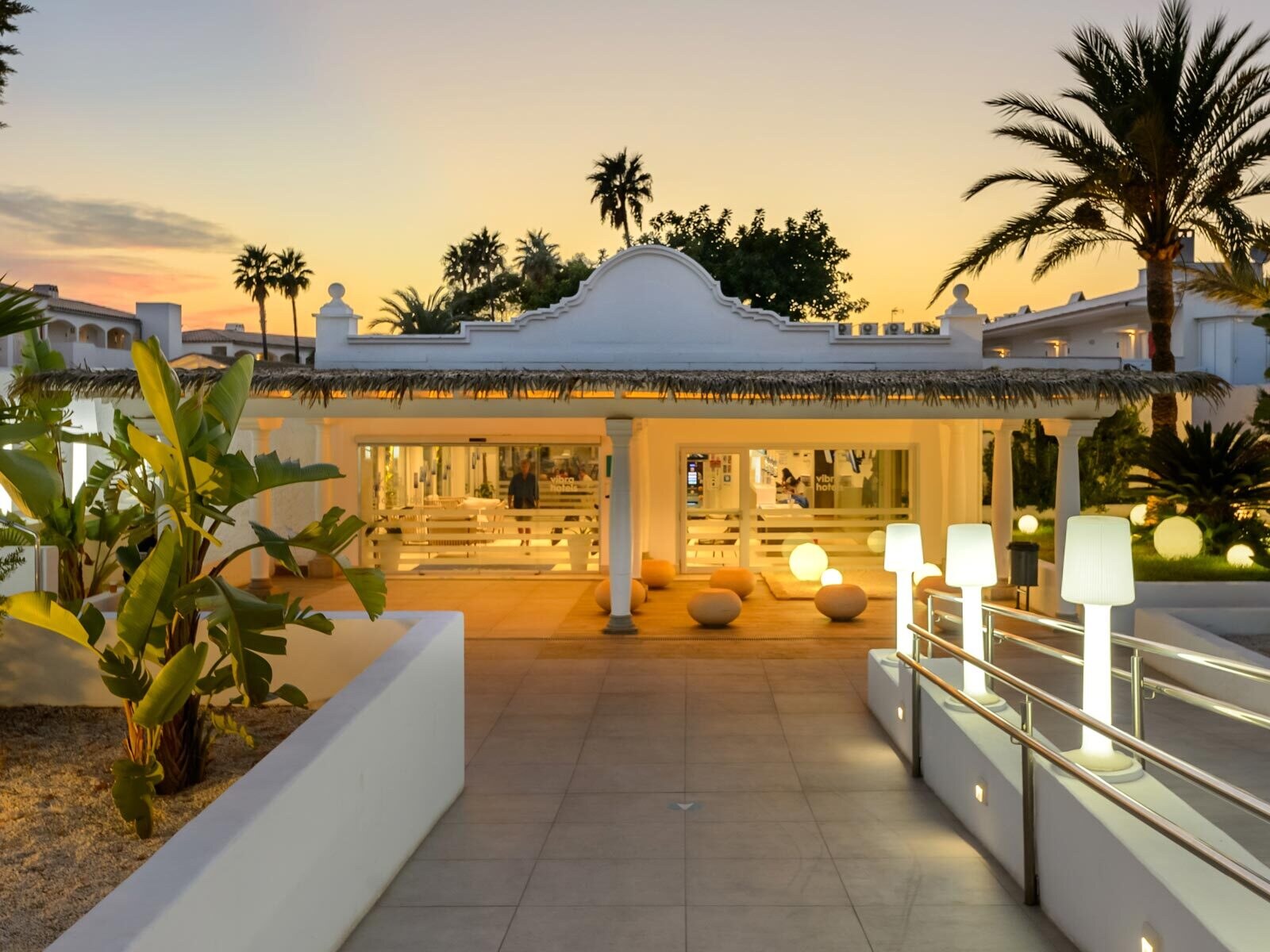 Hotel Vibra Cala Tarida photo 7