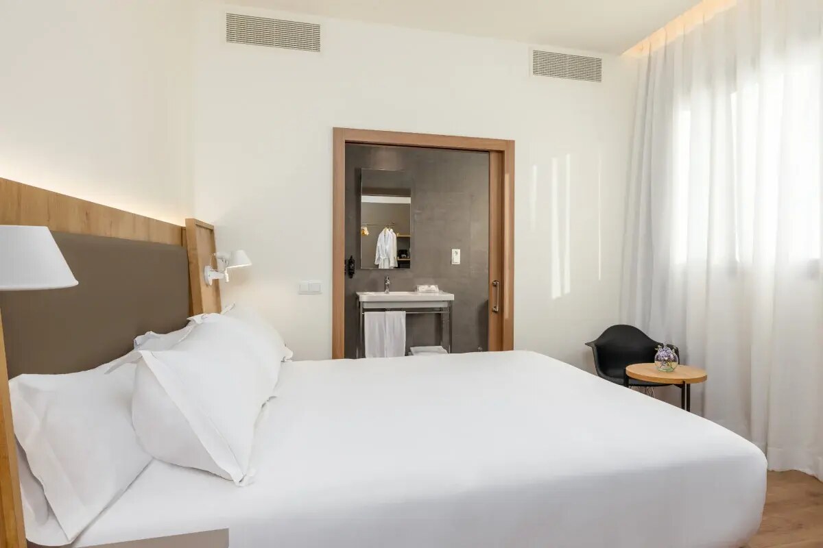 Hotel Virgen de los Reyes photo 7