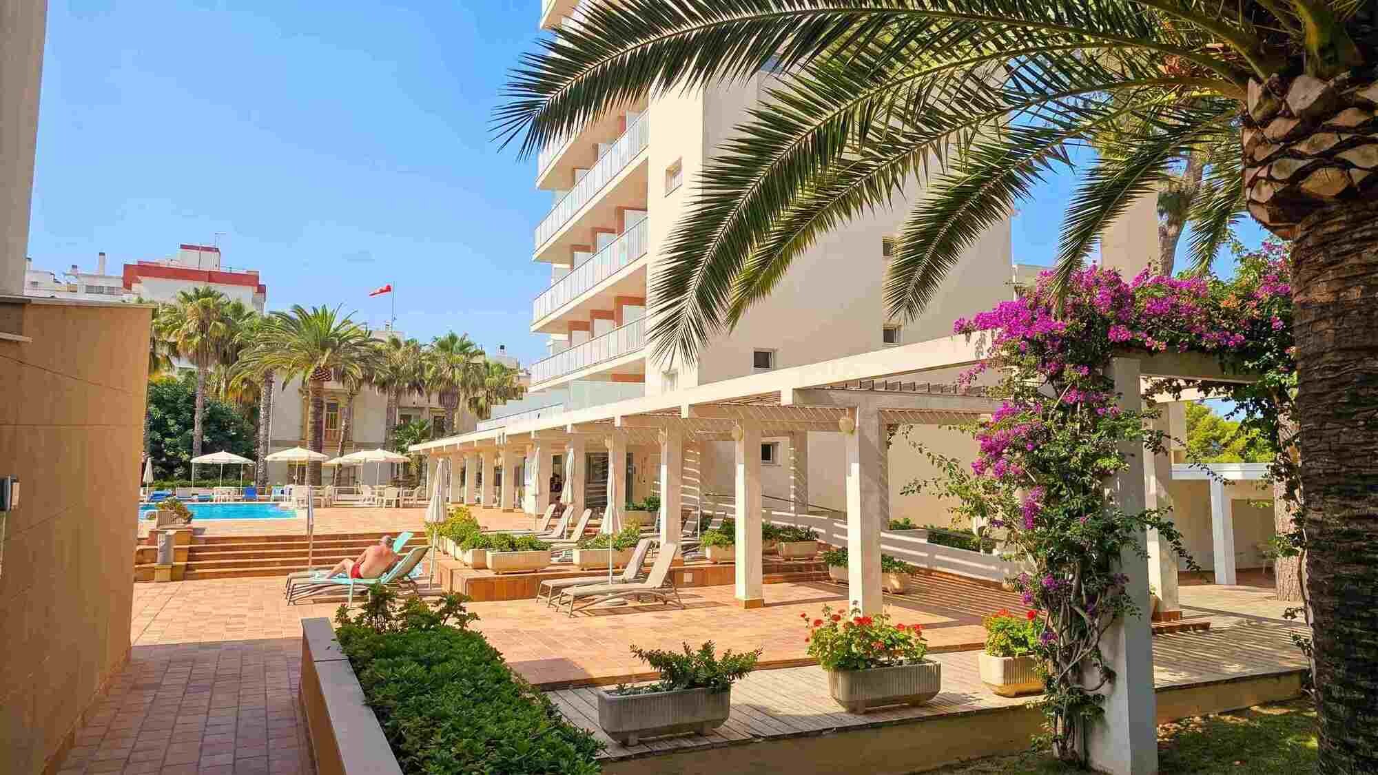 Hotel y Apartamentos Leman photo 4