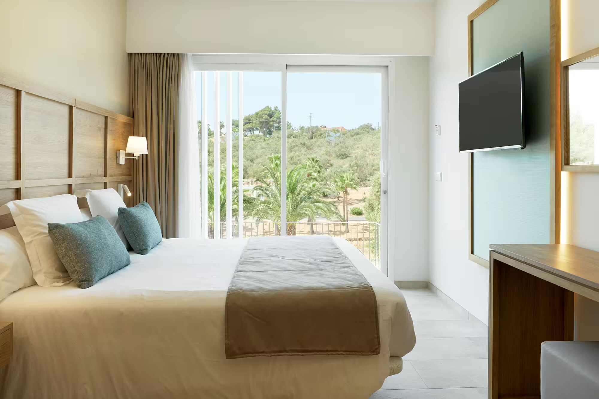 Iberostar Waves Cala Domingos photo 10