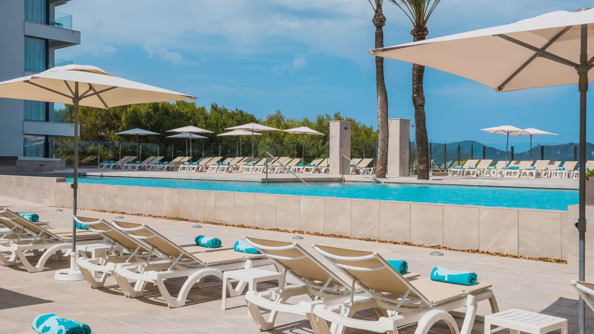 Iberostar Waves Cala Millor photo 6