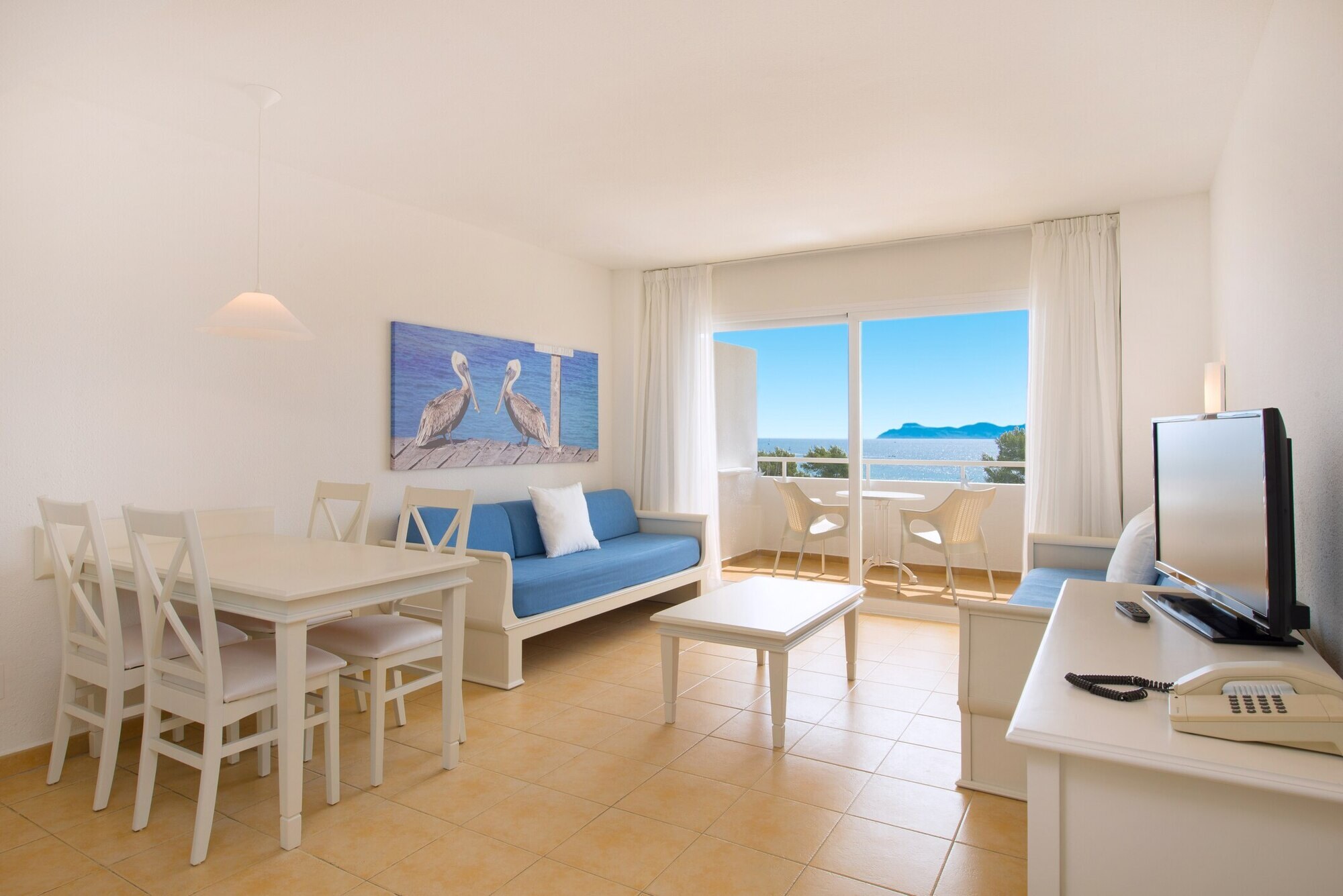 Iberostar Waves Ciudad Blanca photo 6