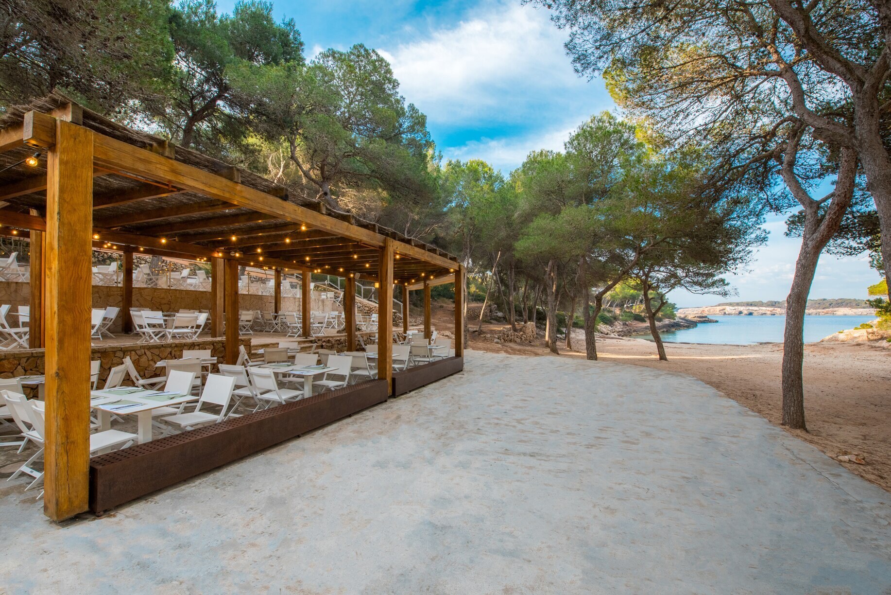 Iberostar Waves Club Cala Barca photo 10