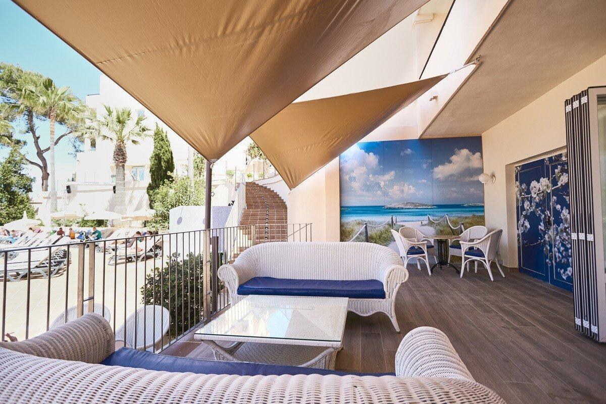 Invisa Hotel Club Cala Blanca photo 10