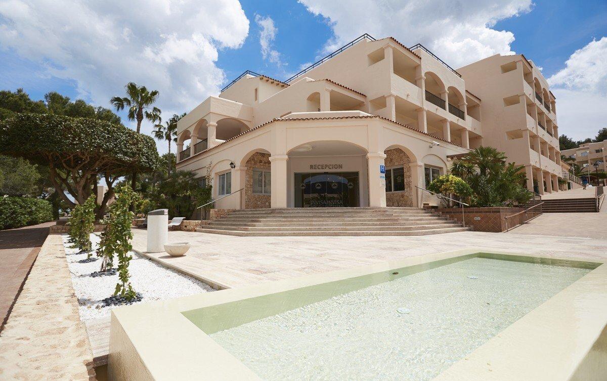 Invisa Hotel Club Cala Blanca photo 4