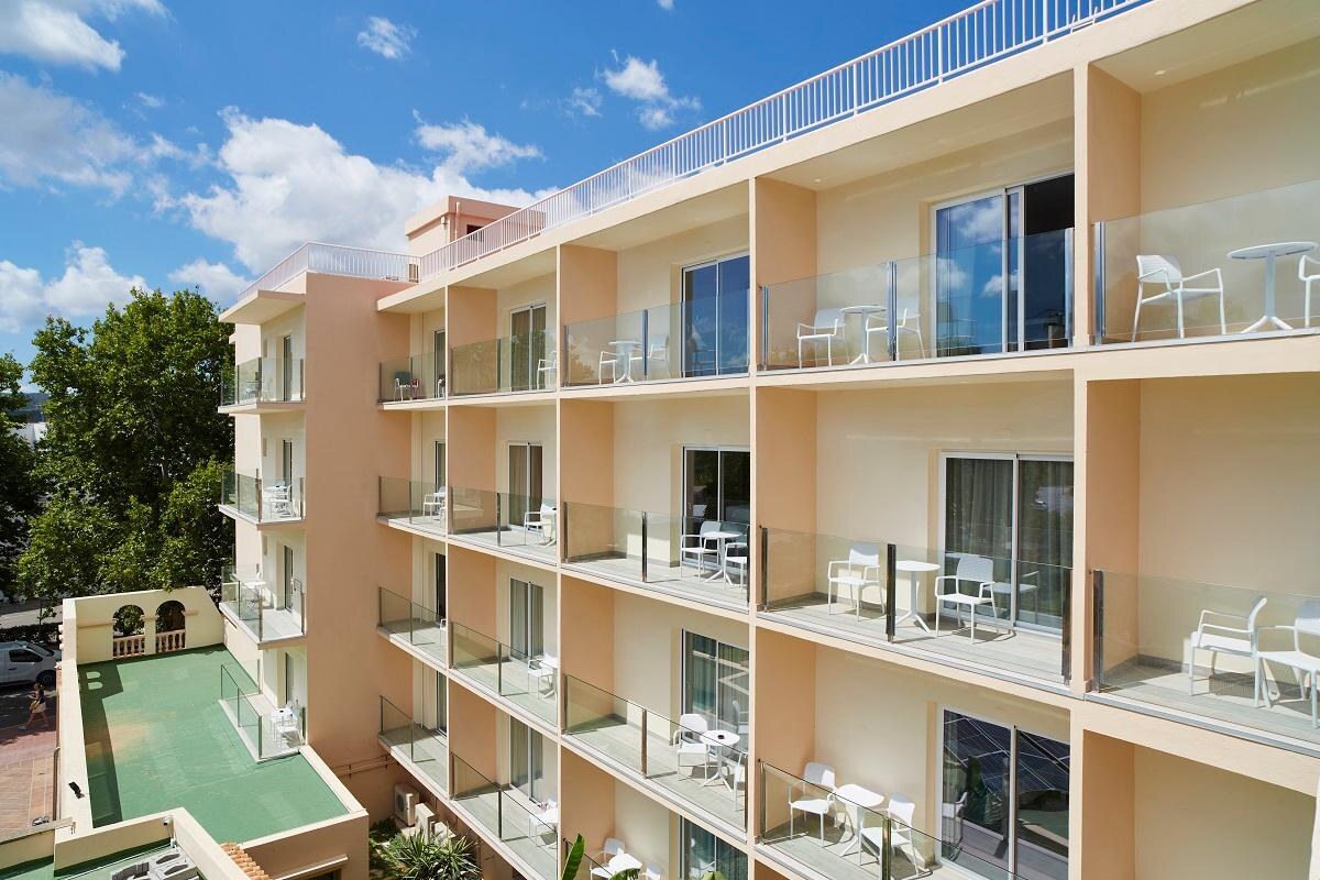 Invisa Hotel Es Pla - Adults Only photo 4