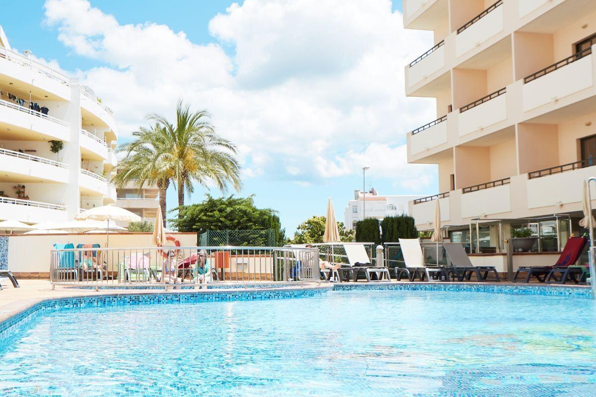 Invisa Hotel La Cala photo 2
